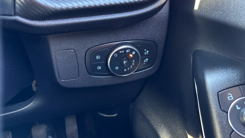 Ford Puma 1.0 EcoBoost Hybrid mHEV ST-Line X 5dr Petrol Hatchback